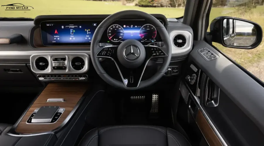 Mercedes-Benz G450d inside
