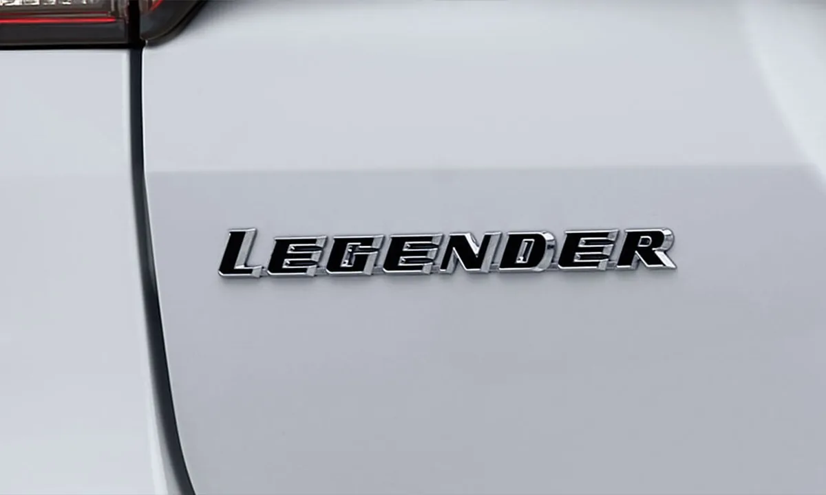 Toyota Fortuner Legender